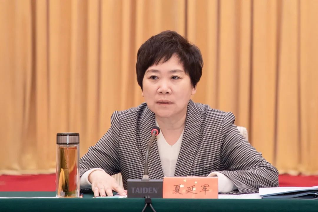 ���Ӿ��ڵ�����ʿ��̸����ǿ�� ȫ��׼ȷѧϰ����й���ʮ���� Ϊ�ƽ��й�ʽ�ִ����ӱ���������ͳս����